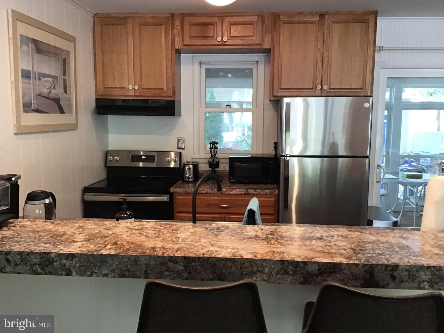 698 Collins Ct Property Photo 13