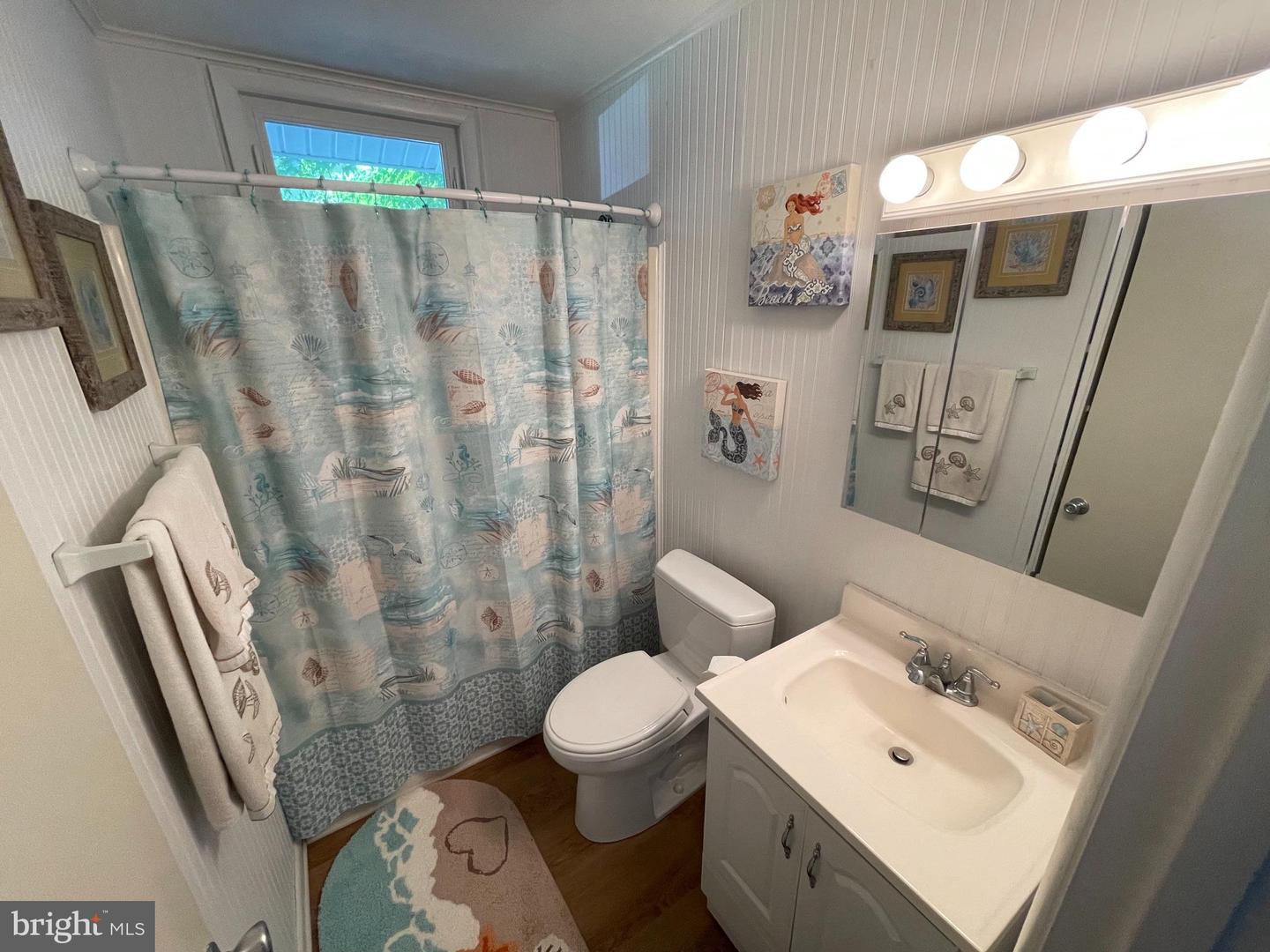 698 Collins Ct Property Photo 28