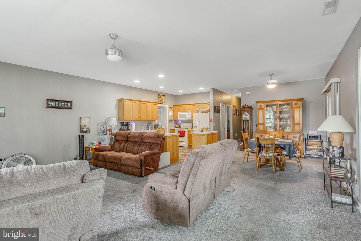 7 Bayberry St Property Photo 3