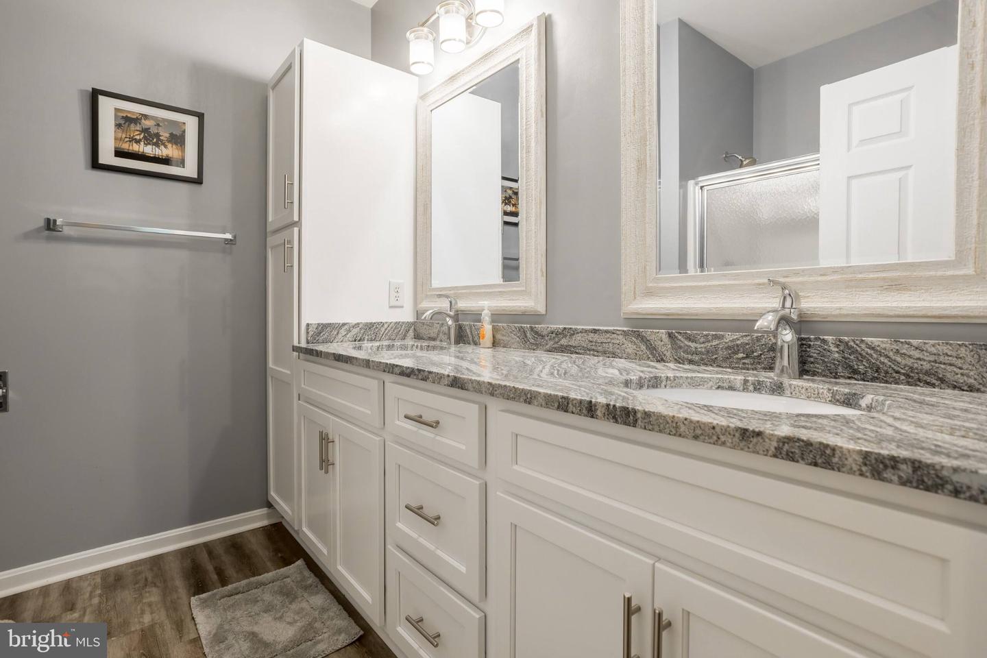 300 Pebble Dr Property Photo 8