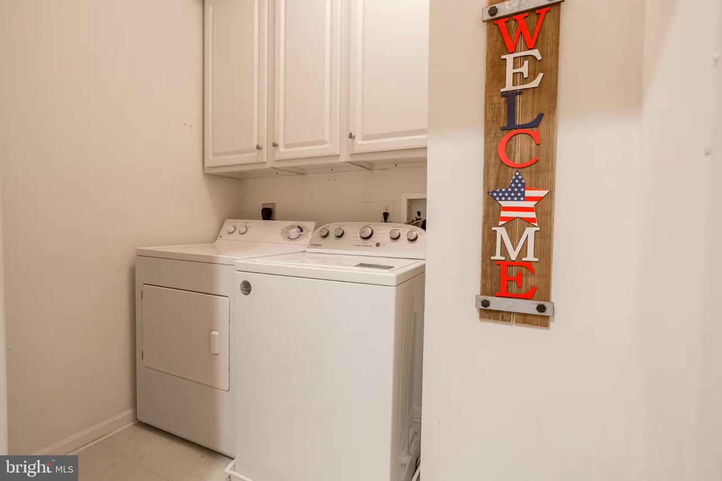 300 Pebble Dr Property Photo 12