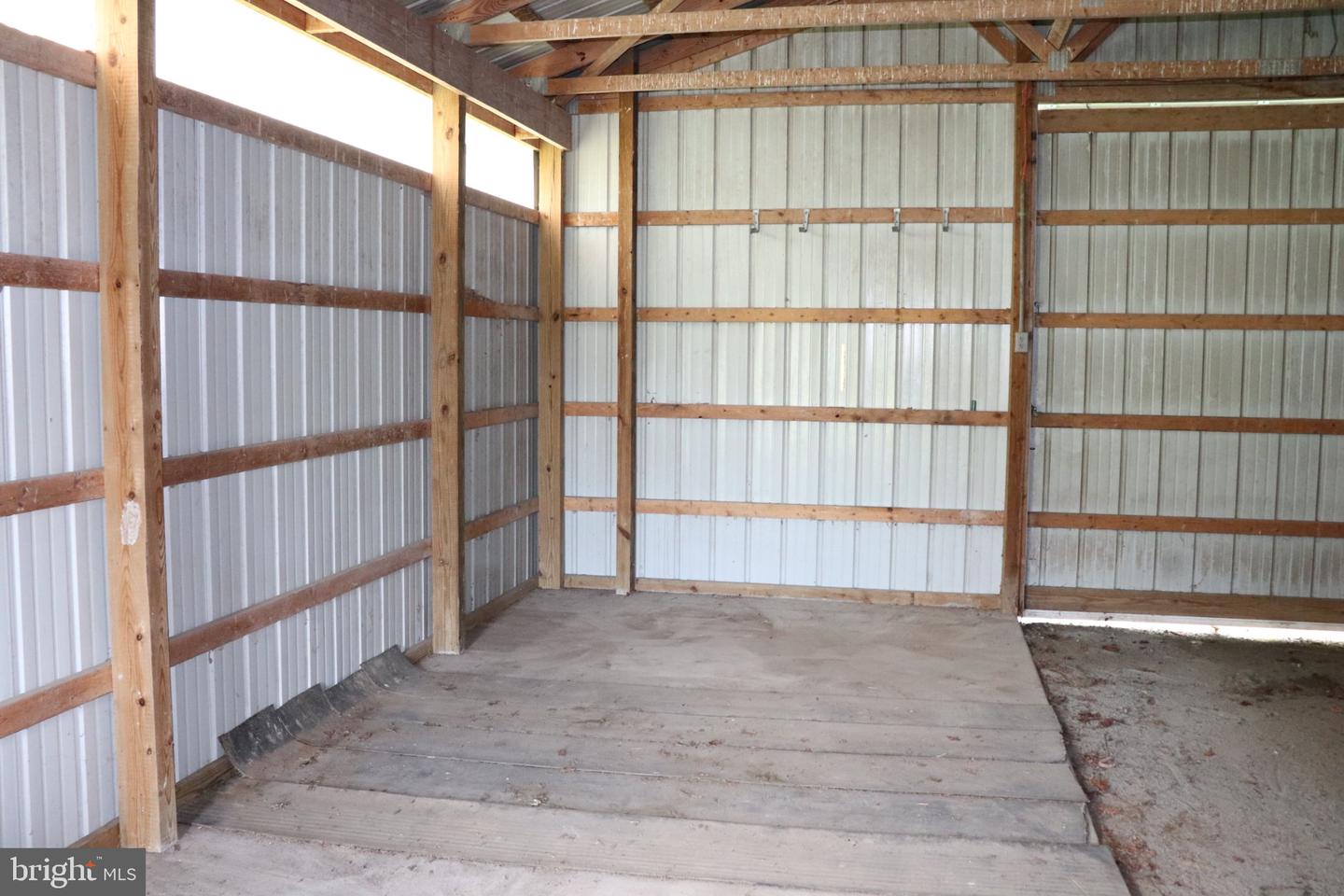16786 Redden Rd Property Photo 13