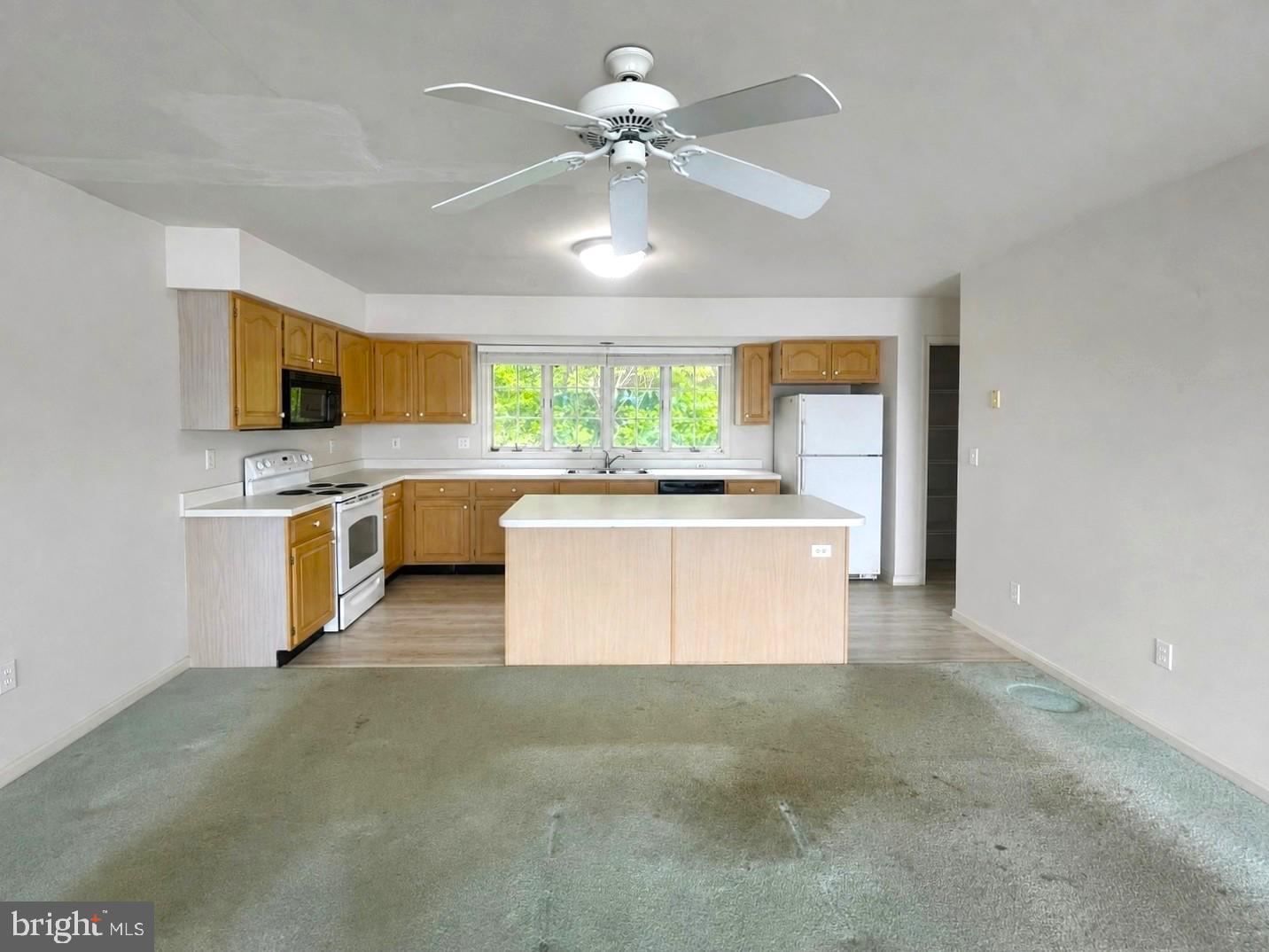 31905 Jeremys Br #25 Property Photo 5