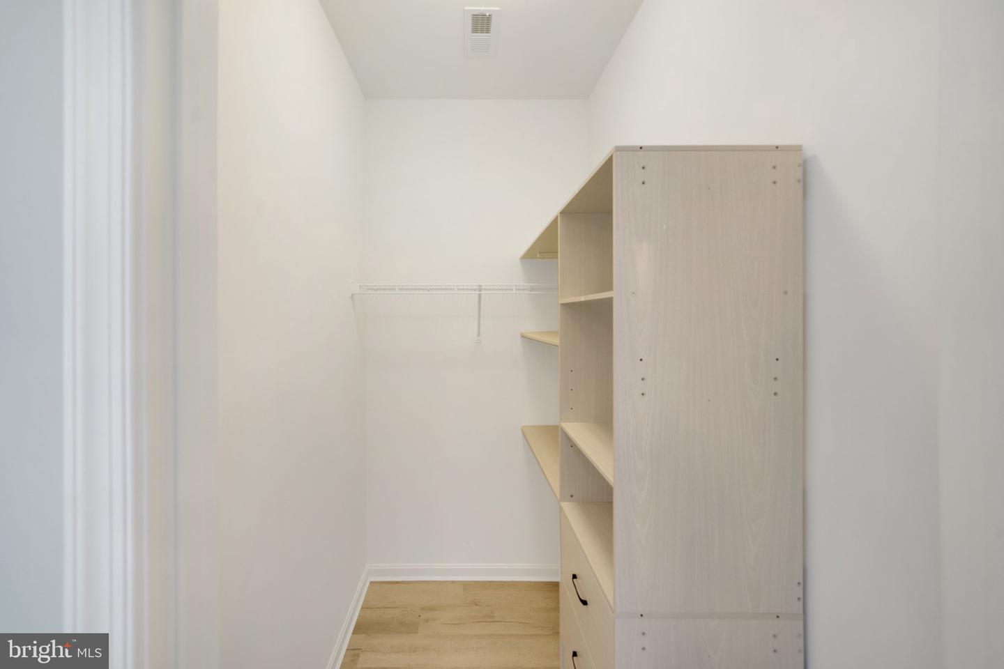 34386 Bronze Property Photo 10