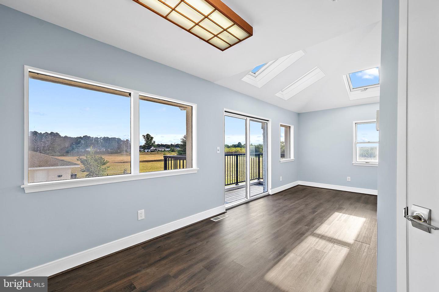 12062 Laurel Rd Property Photo 57