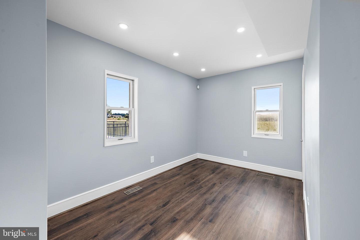 12062 Laurel Rd Property Photo 63