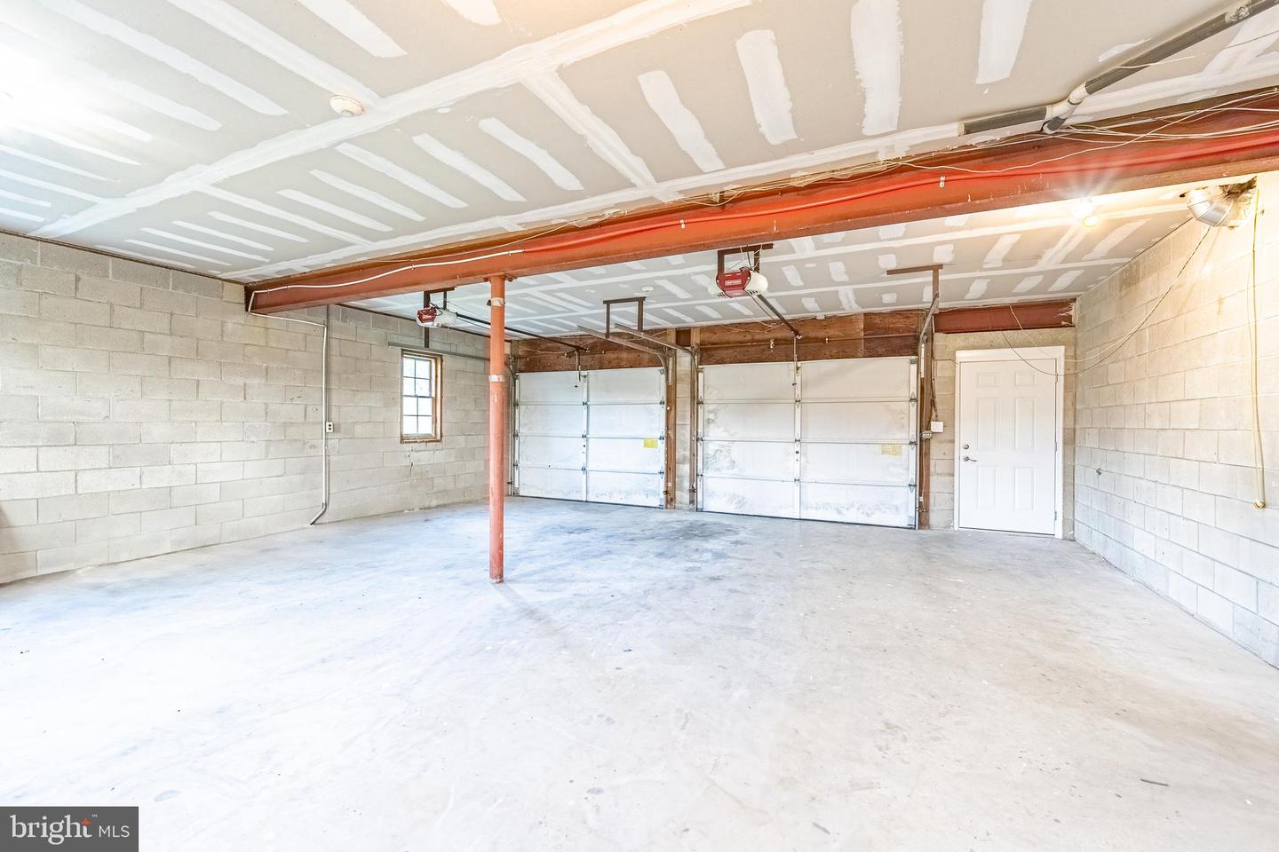 12062 Laurel Rd Property Photo 69