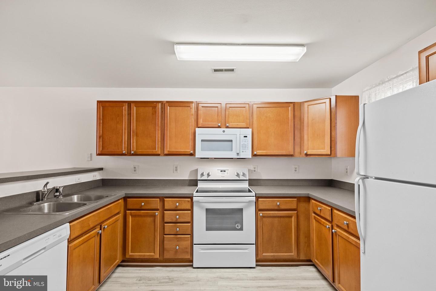 5202 Caitlins Way Property Photo 15
