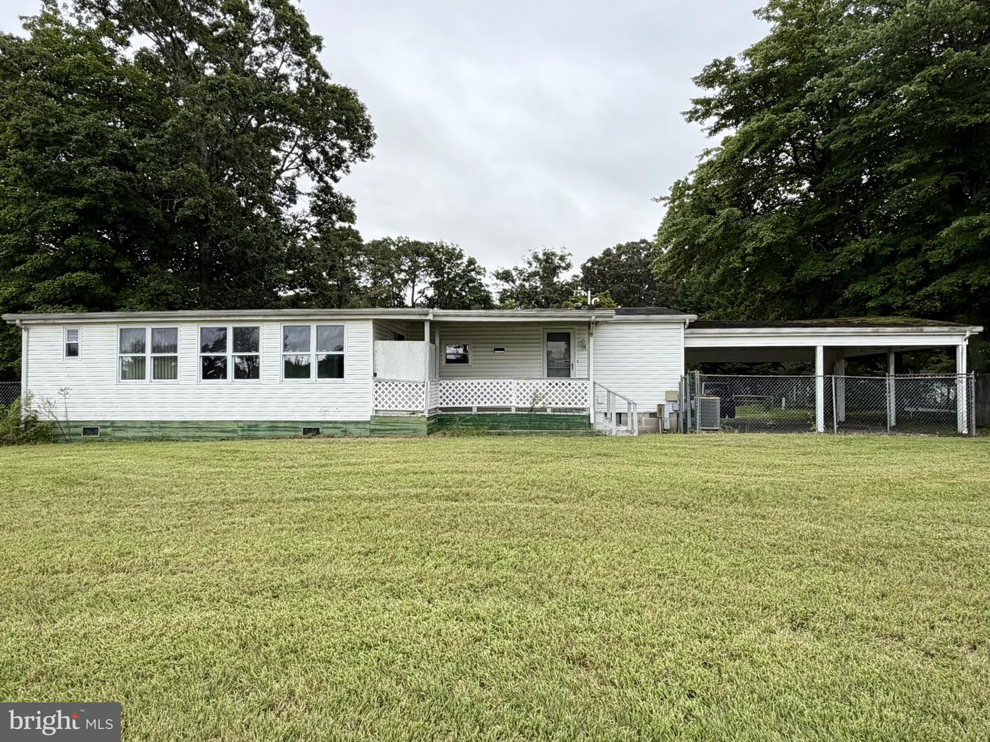27020 Galley Dr Property Photo 4