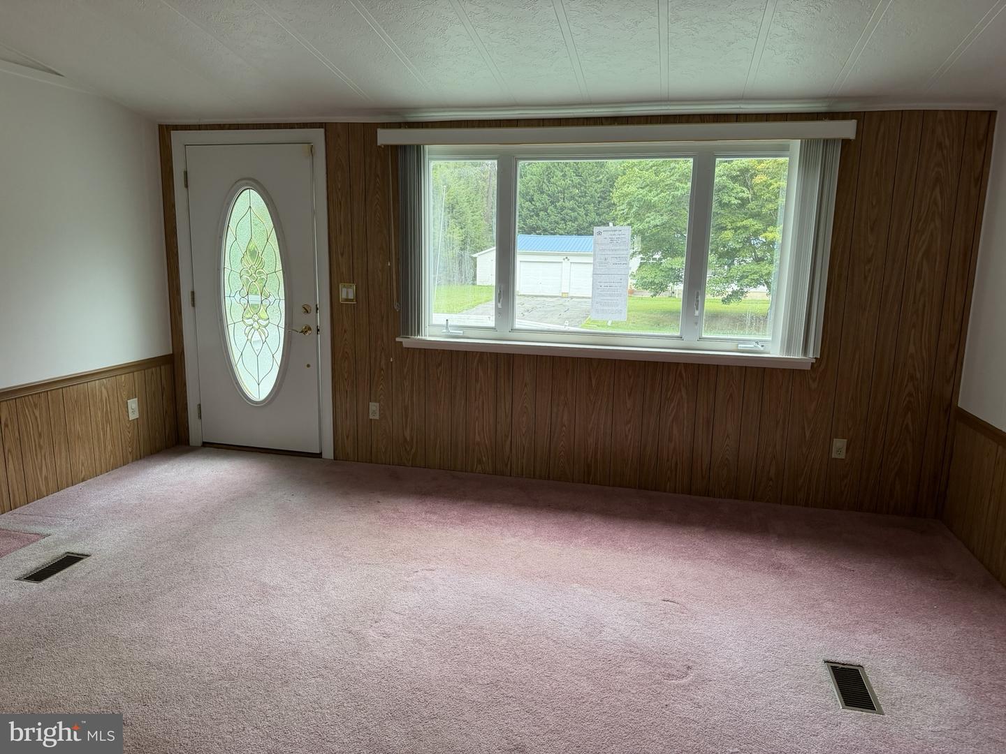 27020 Galley Dr Property Photo 8