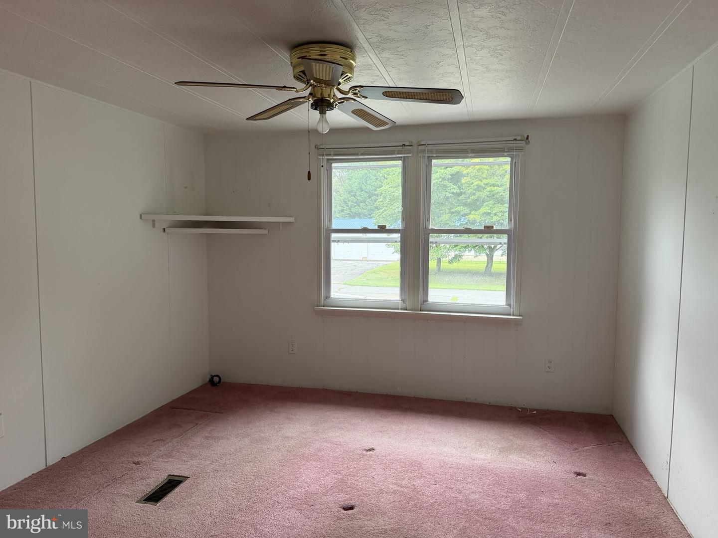 27020 Galley Dr Property Photo 15
