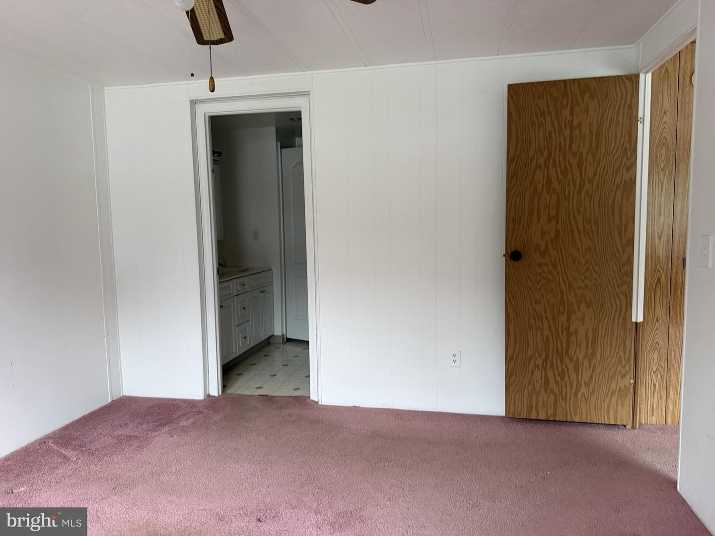 27020 Galley Dr Property Photo 16