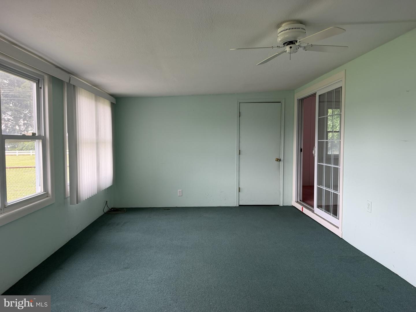 27020 Galley Dr Property Photo 27