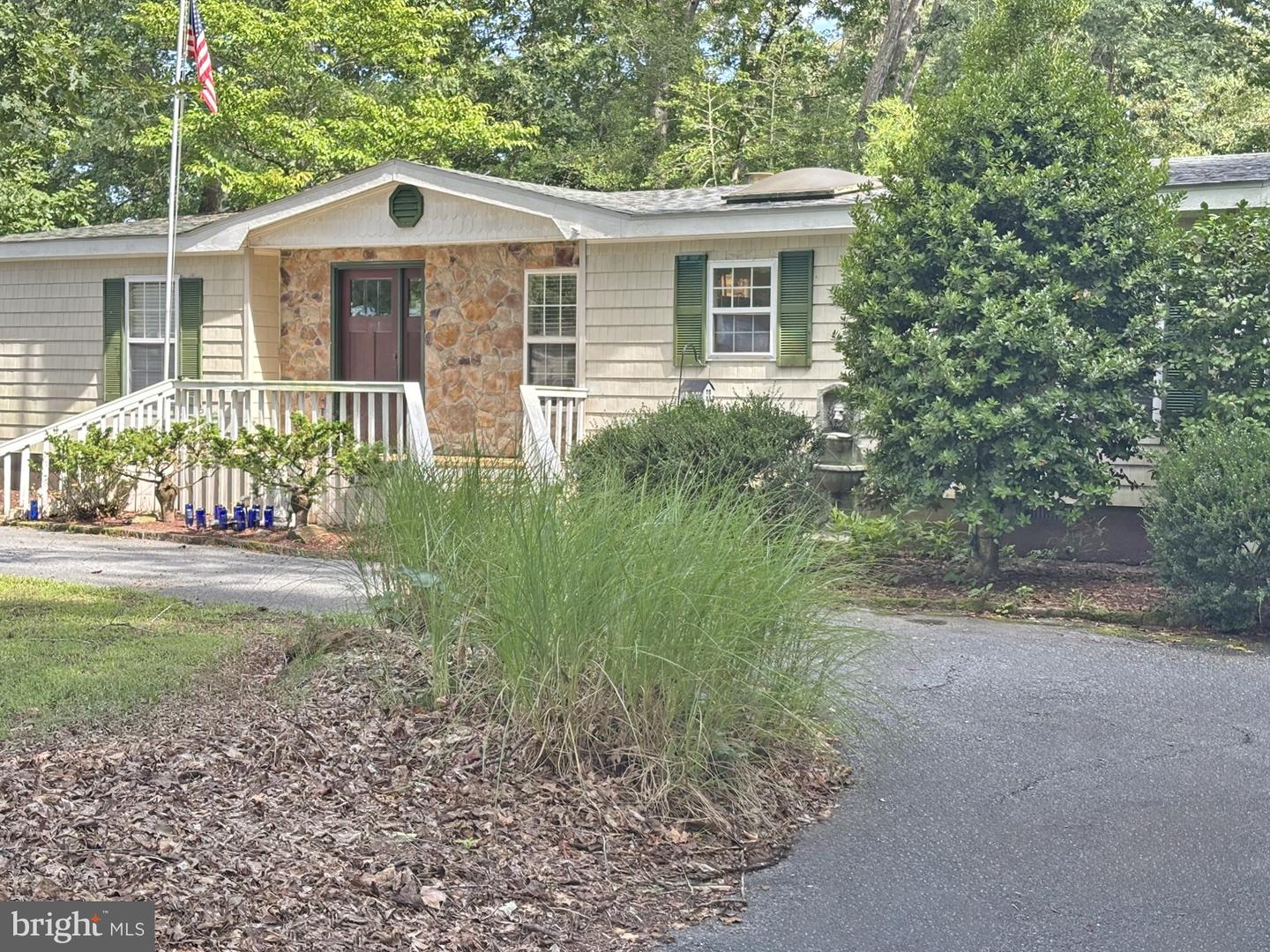 27271 Clipper Dr Property Photo 2