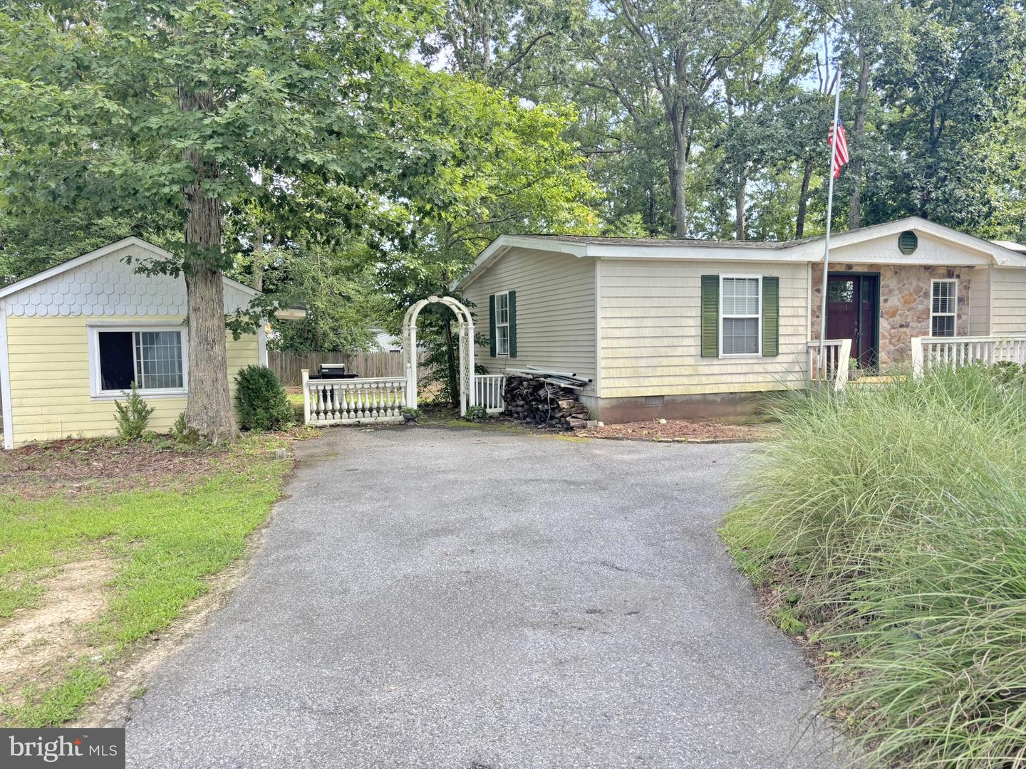 27271 Clipper Dr Property Photo 8