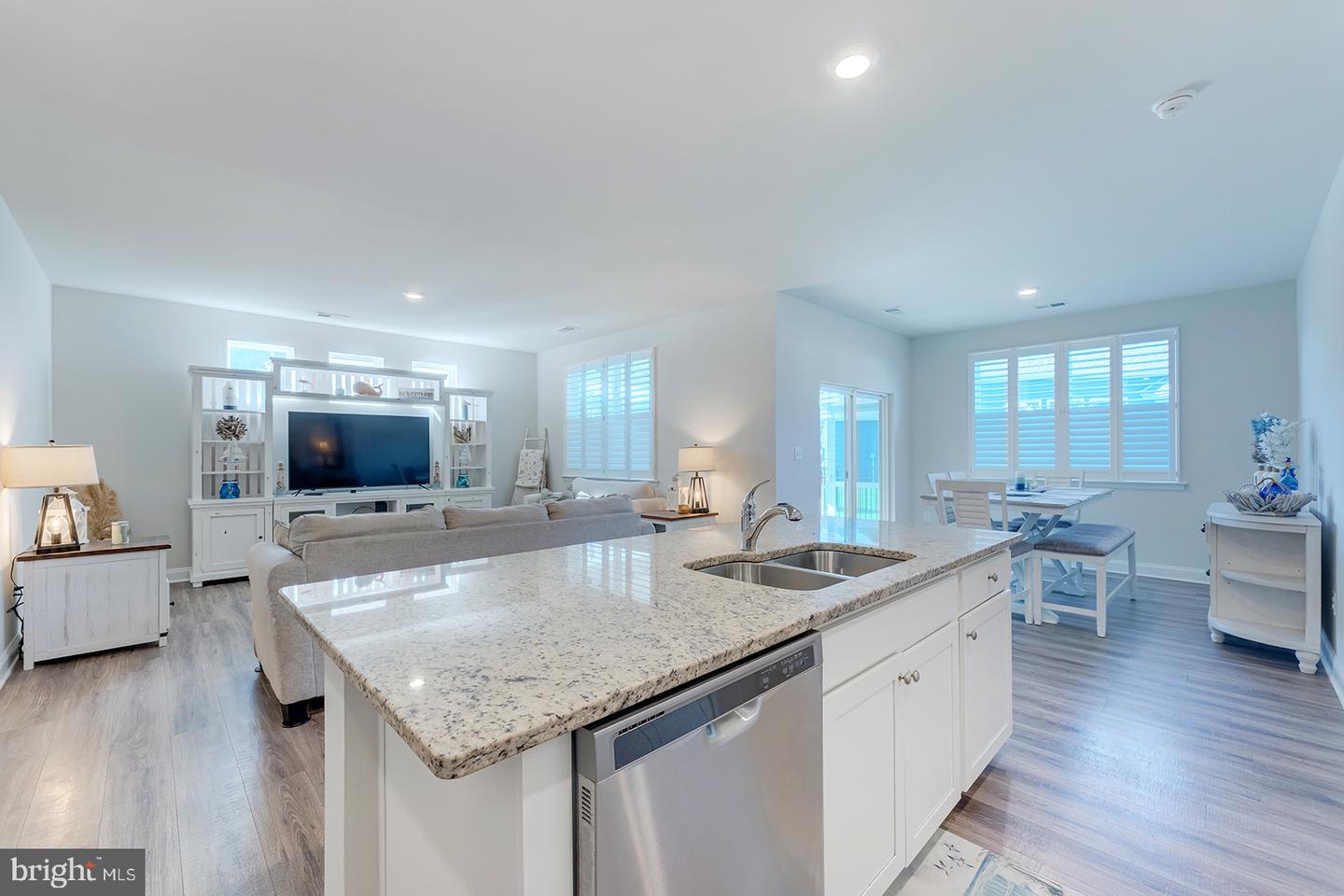 15496 Crape Myrtle Rd Property Photo 10