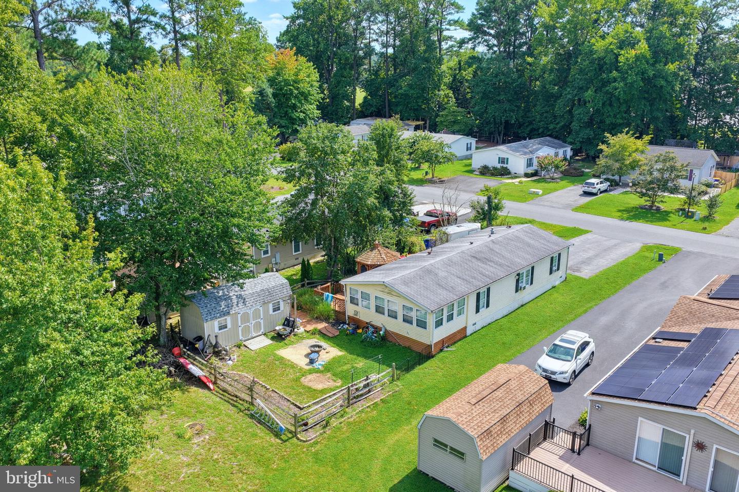 24 WHITE PINE DR Property Photo 1