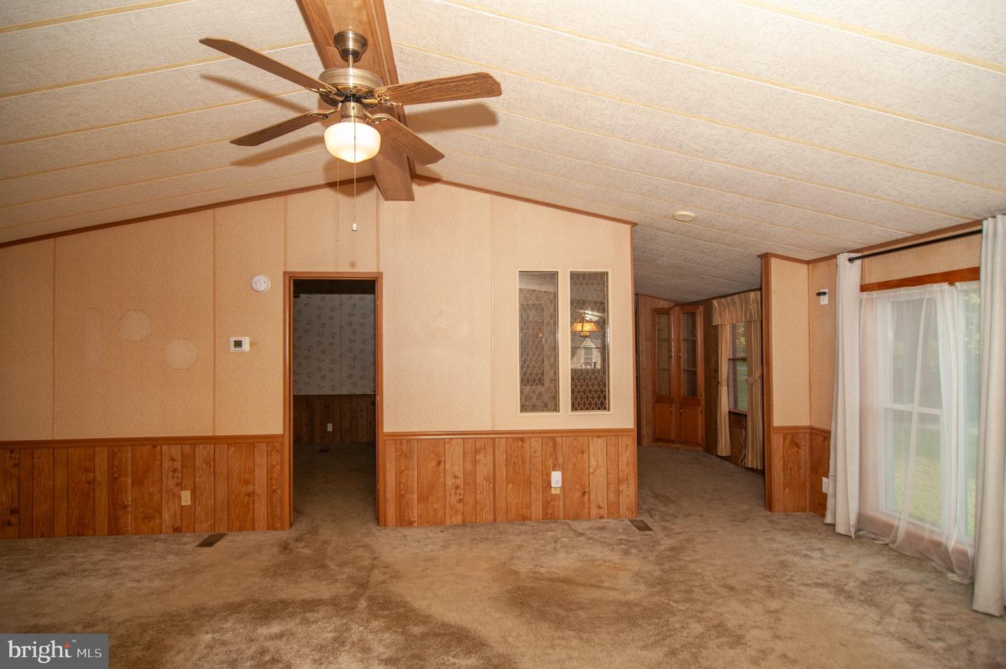 14633 Black Swan Property Photo 6