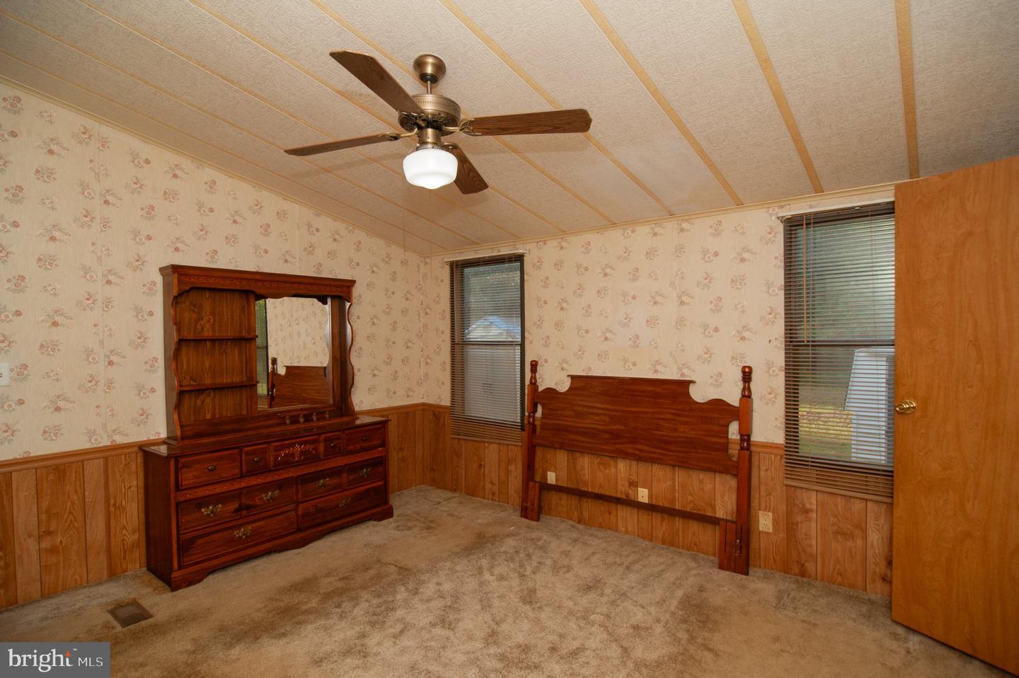 14633 Black Swan Property Photo 7