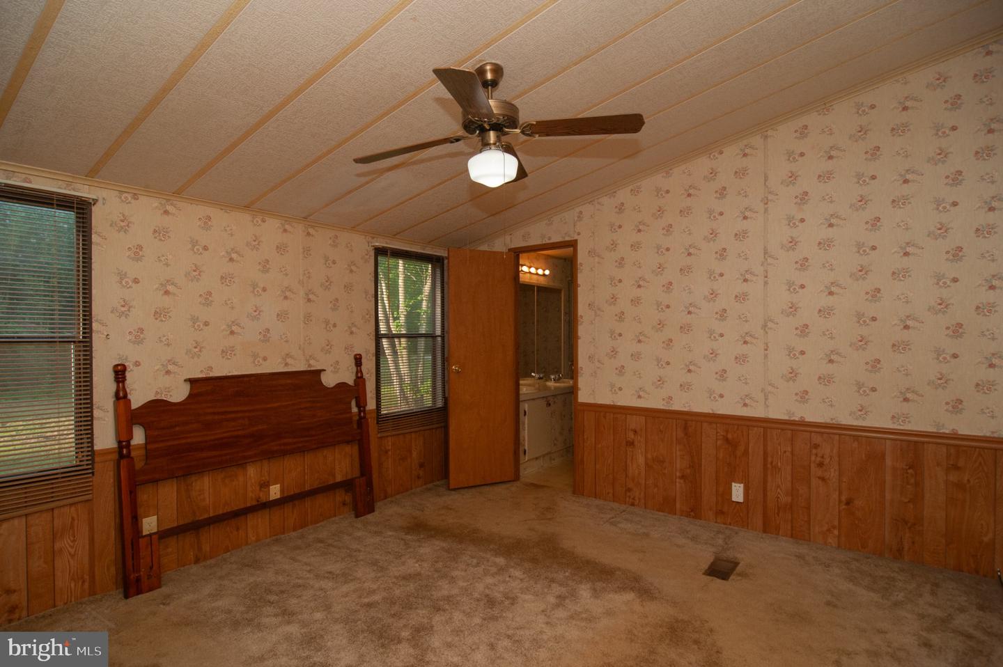 14633 Black Swan Property Photo 8