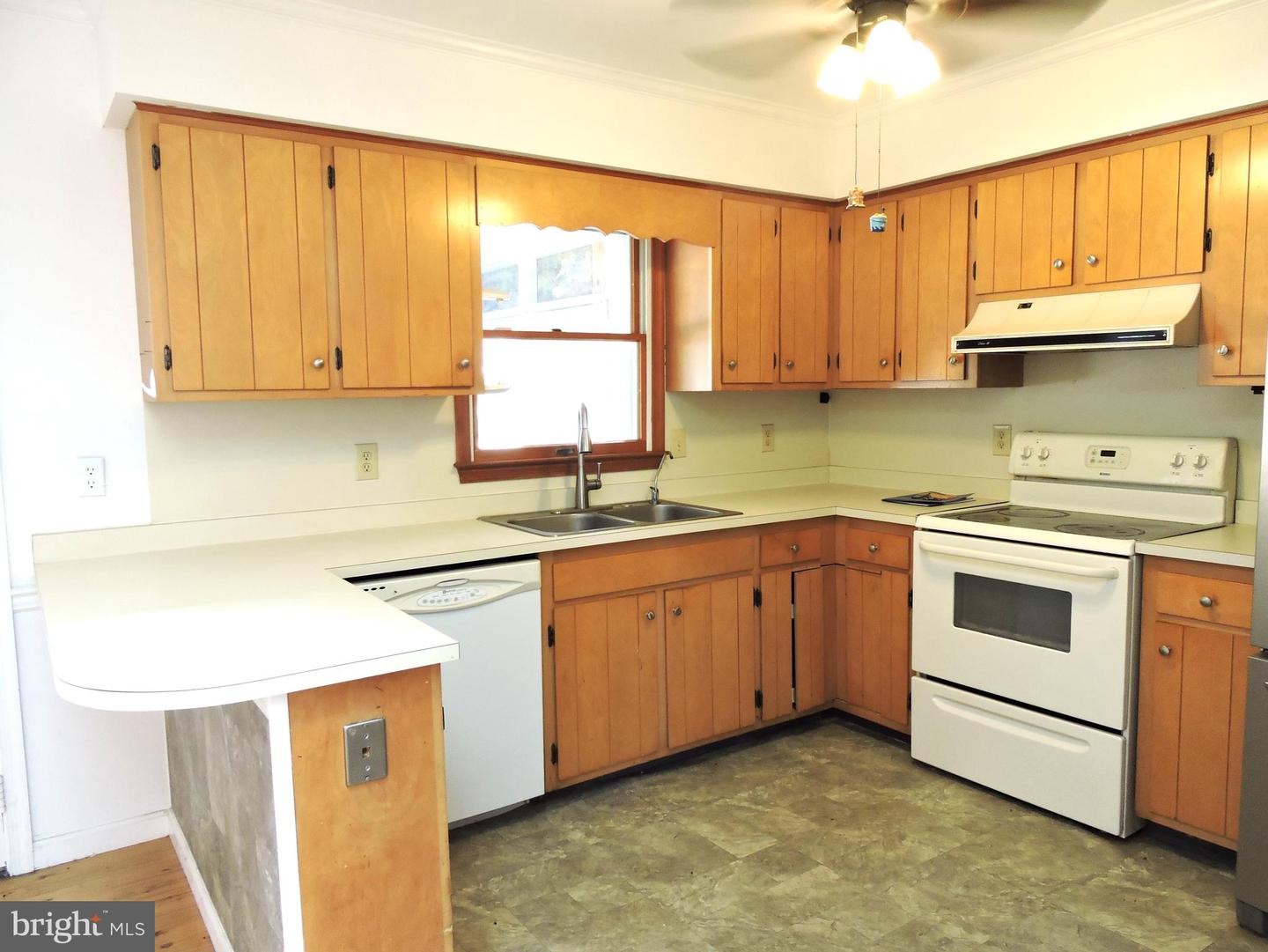 28258 Basin Rd Property Photo 10