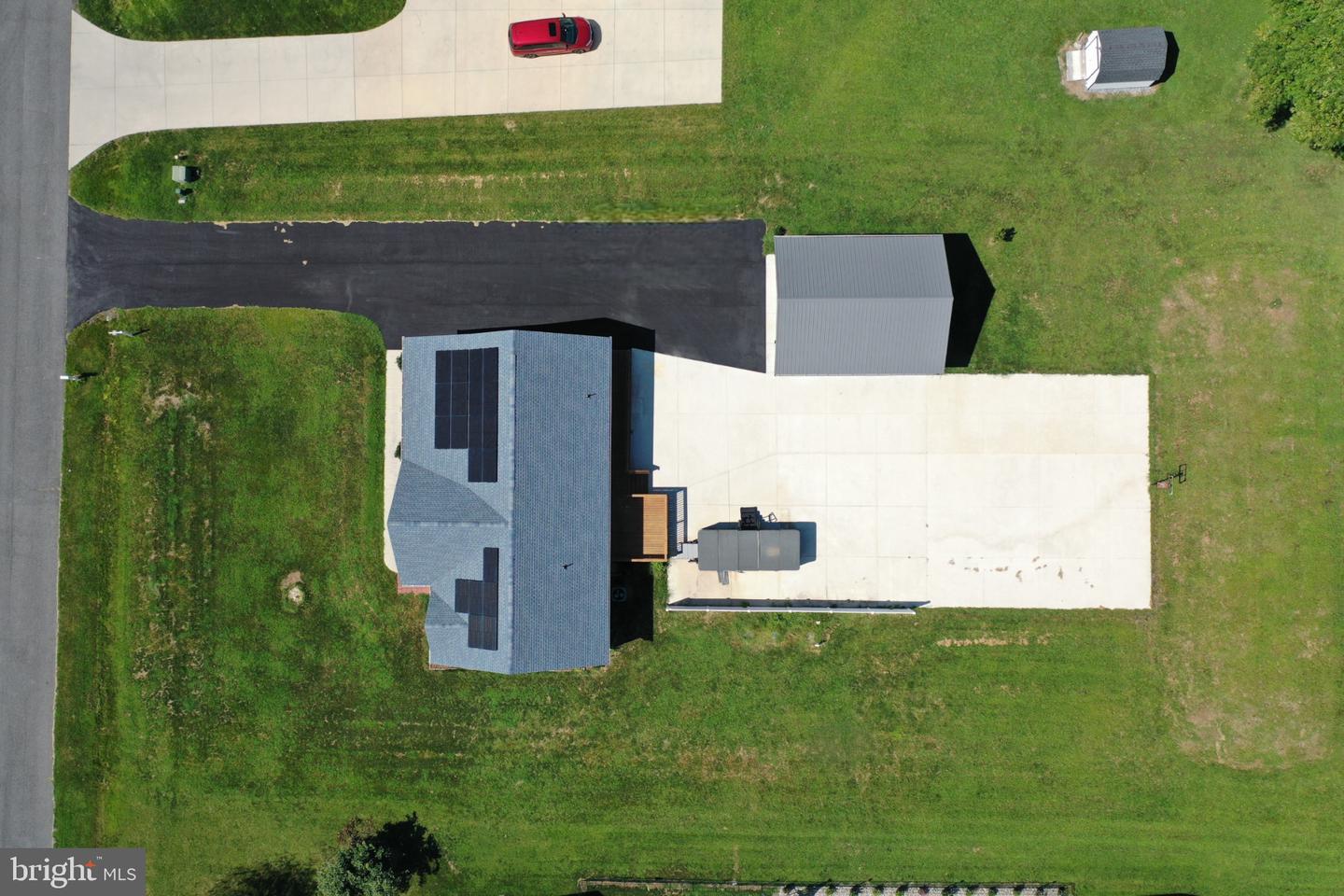 36846 Red Berry Rd Property Photo 4