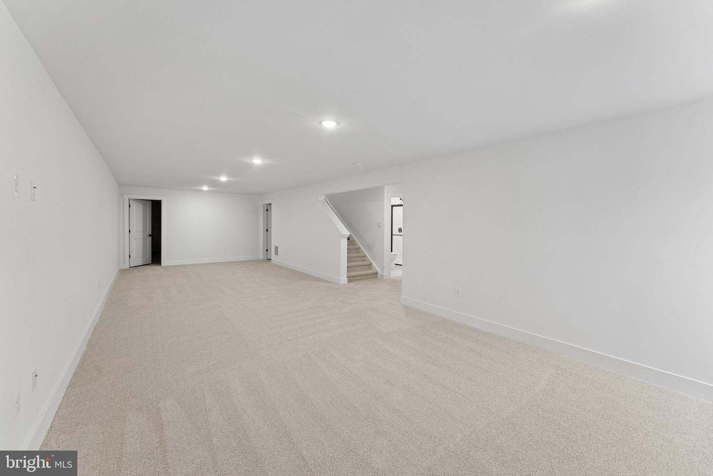 22532 Albion Ln Property Photo 14
