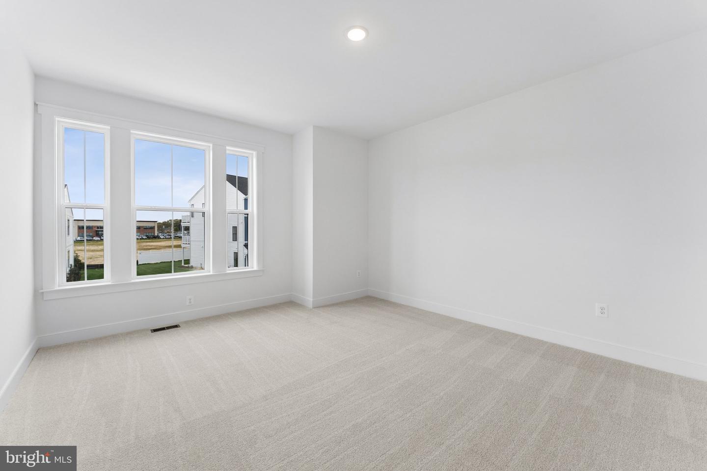 22532 Albion Ln Property Photo 16