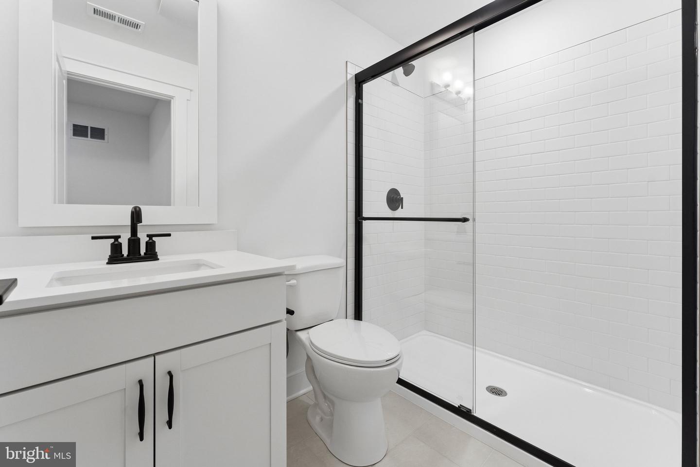 22532 Albion Ln Property Photo 18