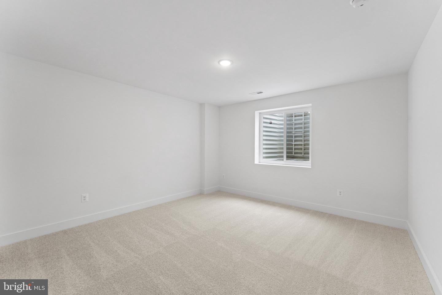22532 Albion Ln Property Photo 22