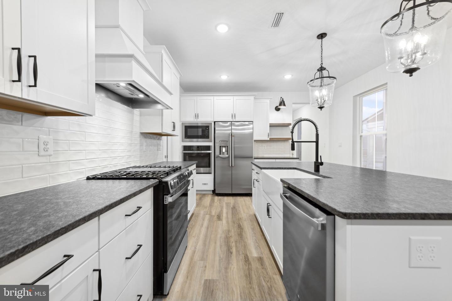 33808 Allen St Property Photo 5