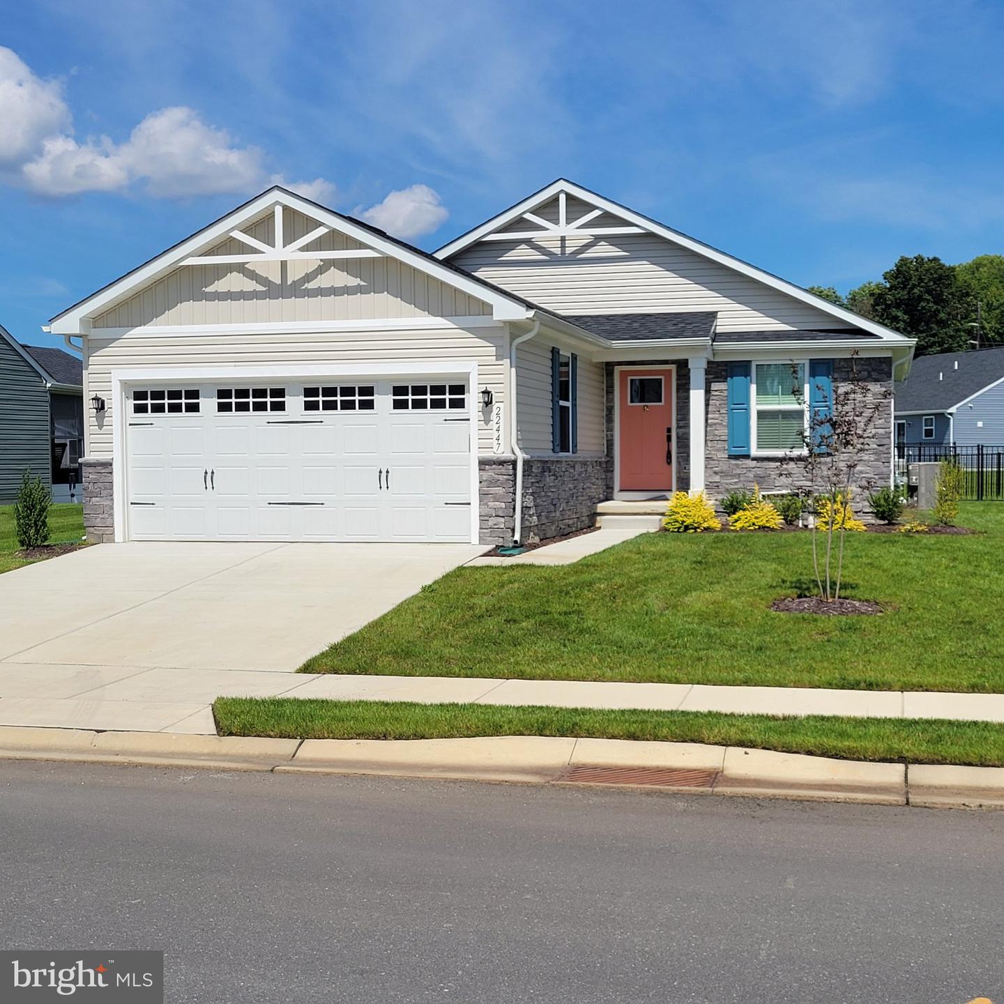 22447 Jayda Dr Property Photo 1