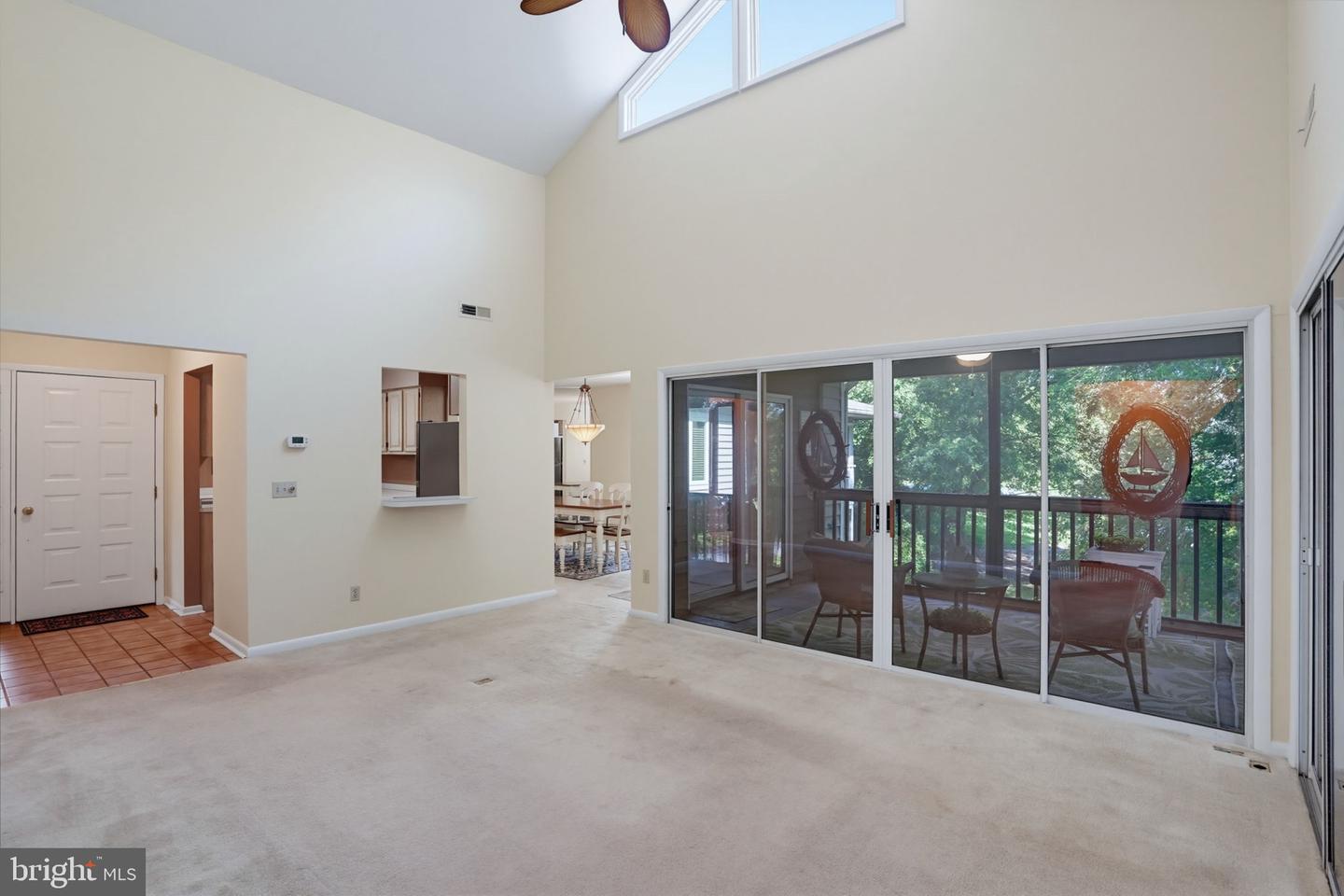 18480 Carters Grove Cir #6 Property Photo 11