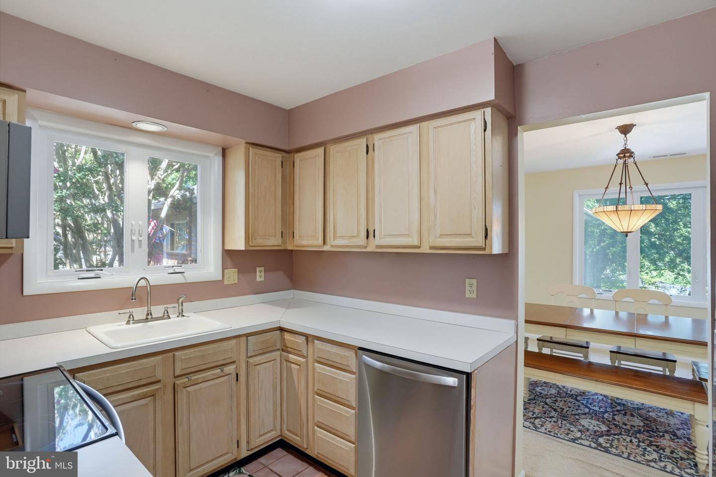 18480 Carters Grove Cir #6 Property Photo 16