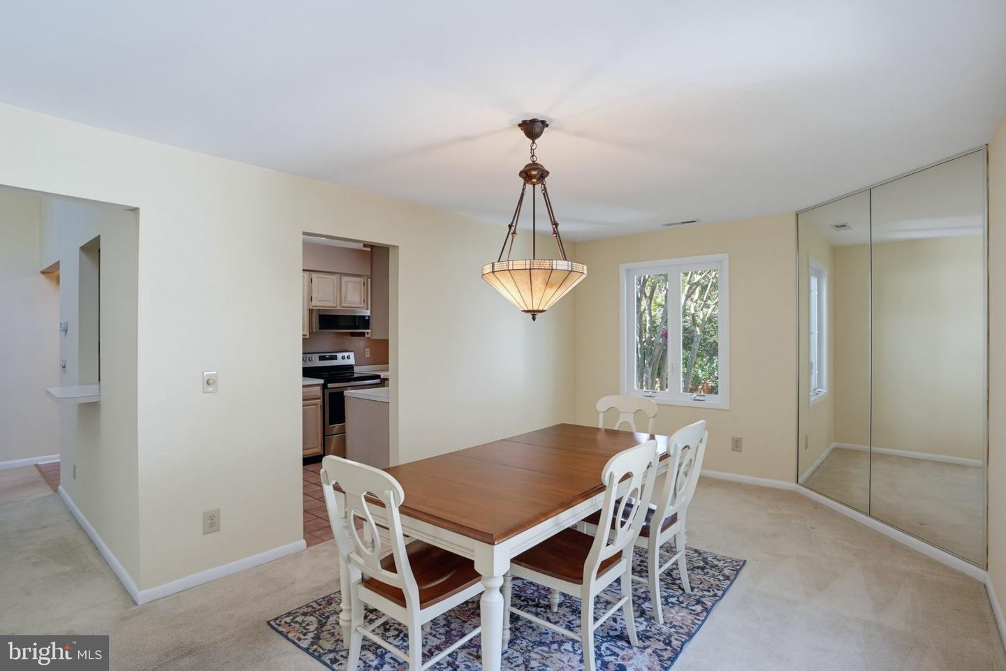 18480 Carters Grove Cir #6 Property Photo 18