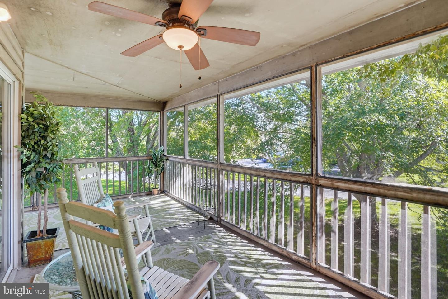 18480 Carters Grove Cir #6 Property Photo 22