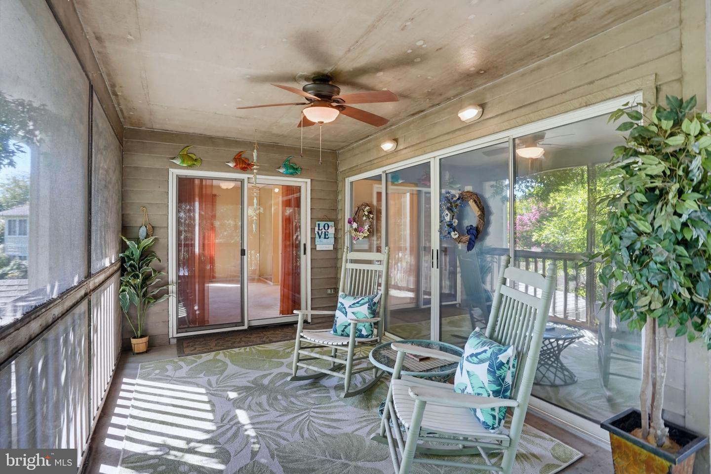 18480 Carters Grove Cir #6 Property Photo 24
