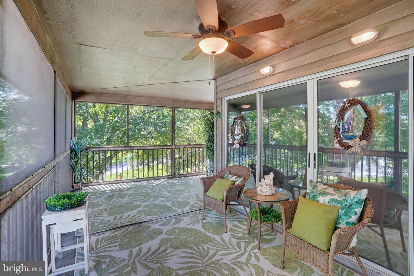 18480 Carters Grove Cir #6 Property Photo 26
