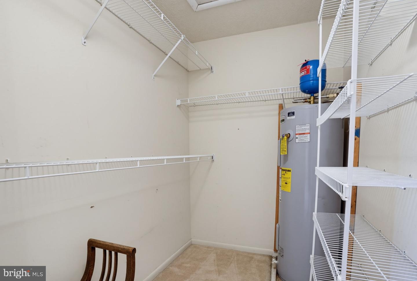 18480 Carters Grove Cir #6 Property Photo 32