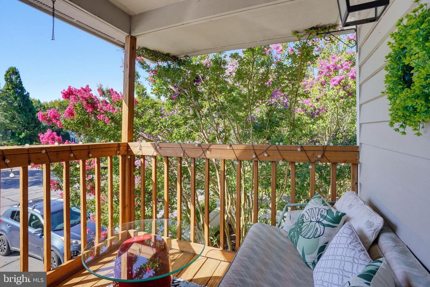 18480 Carters Grove Cir #6 Property Photo 35