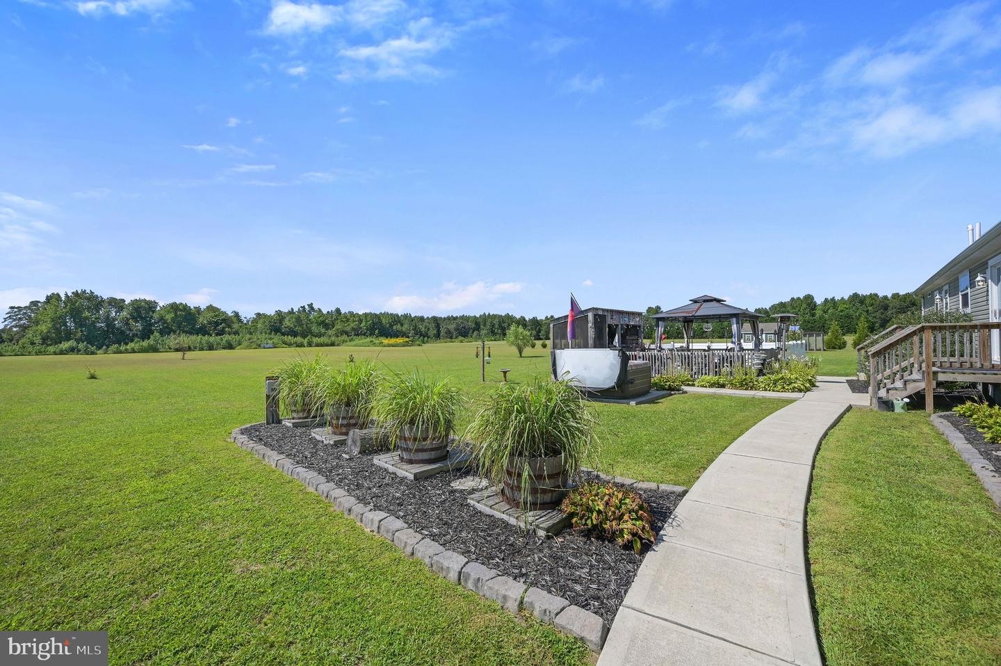 16579 Beaver Dam Rd Property Photo 3