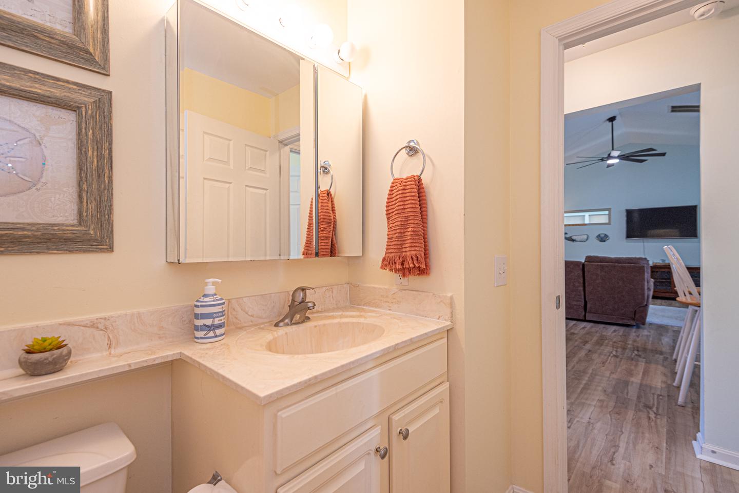 18565 Orton Cir #5 Property Photo 18