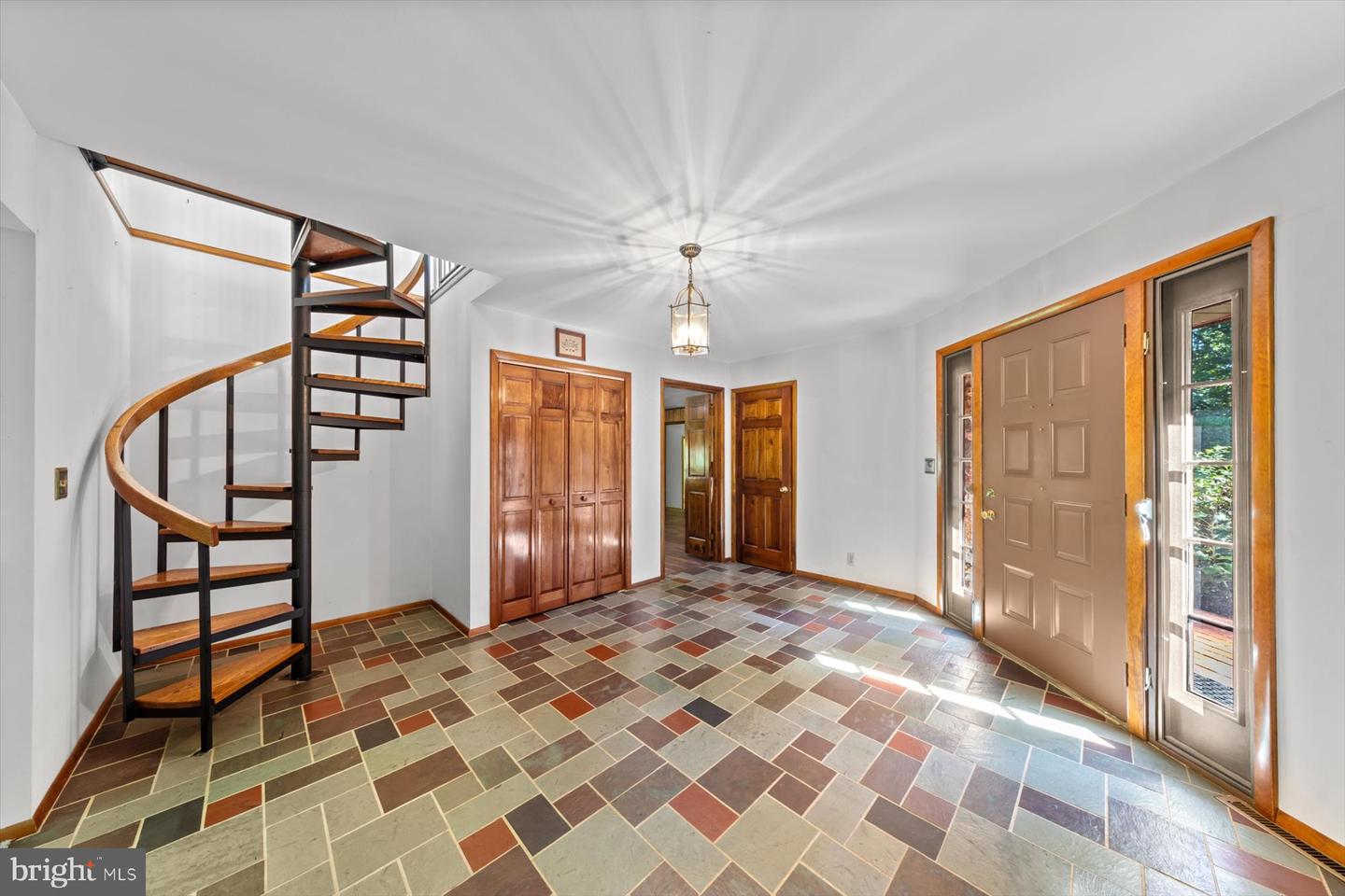 8 Mews Rd Property Photo 7