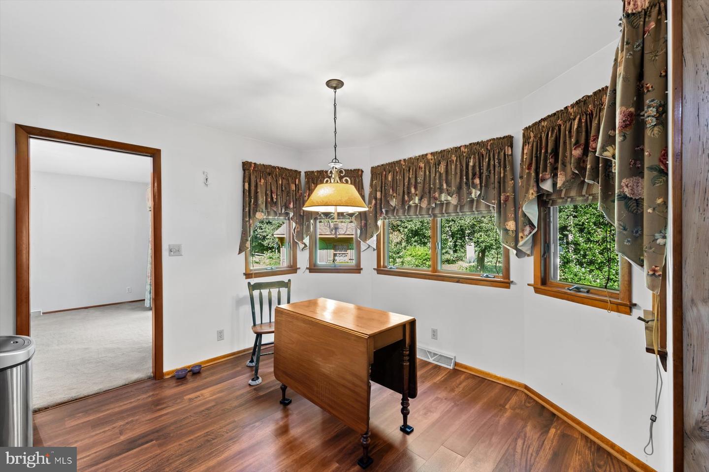 8 Mews Rd Property Photo 19