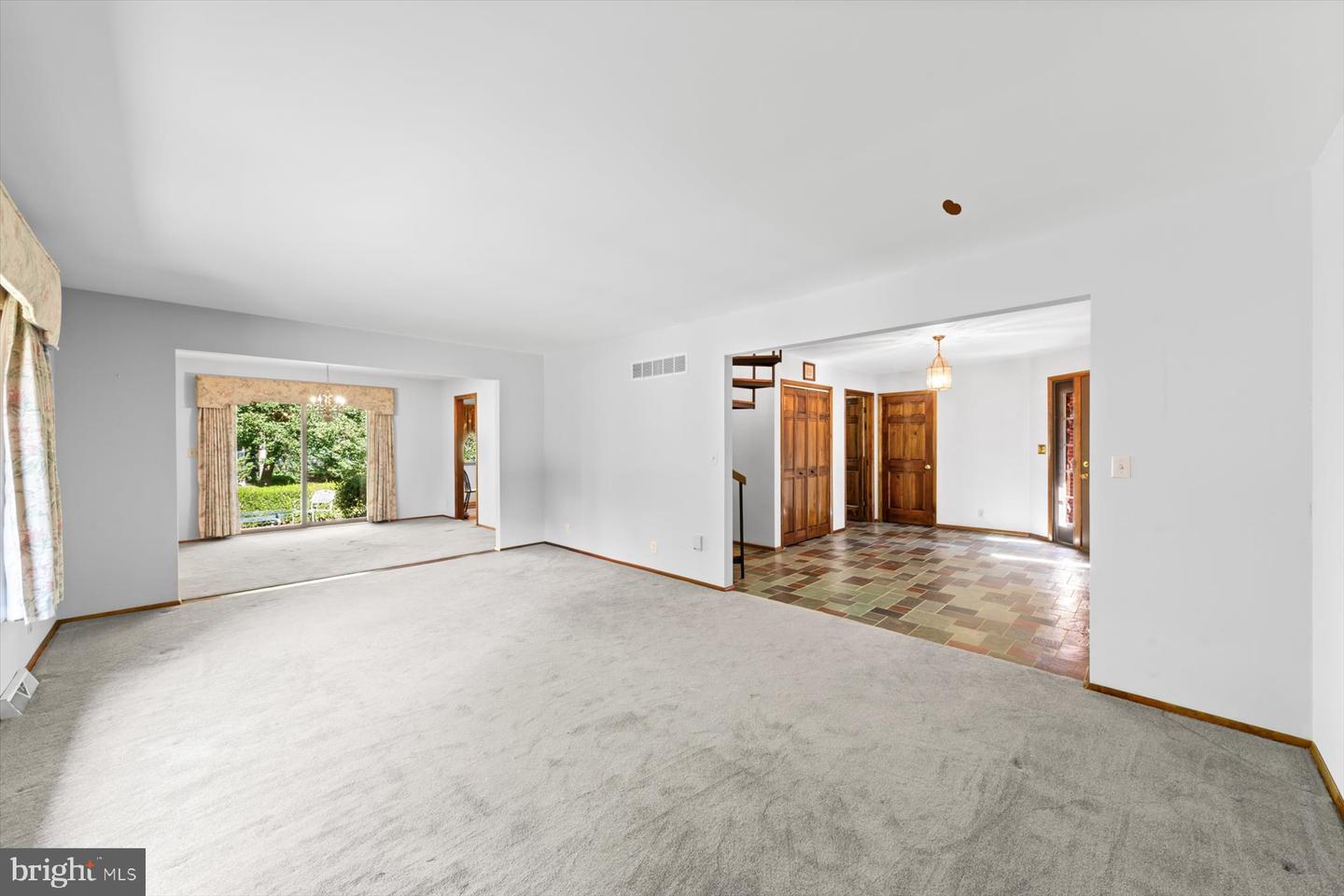 8 Mews Rd Property Photo 34