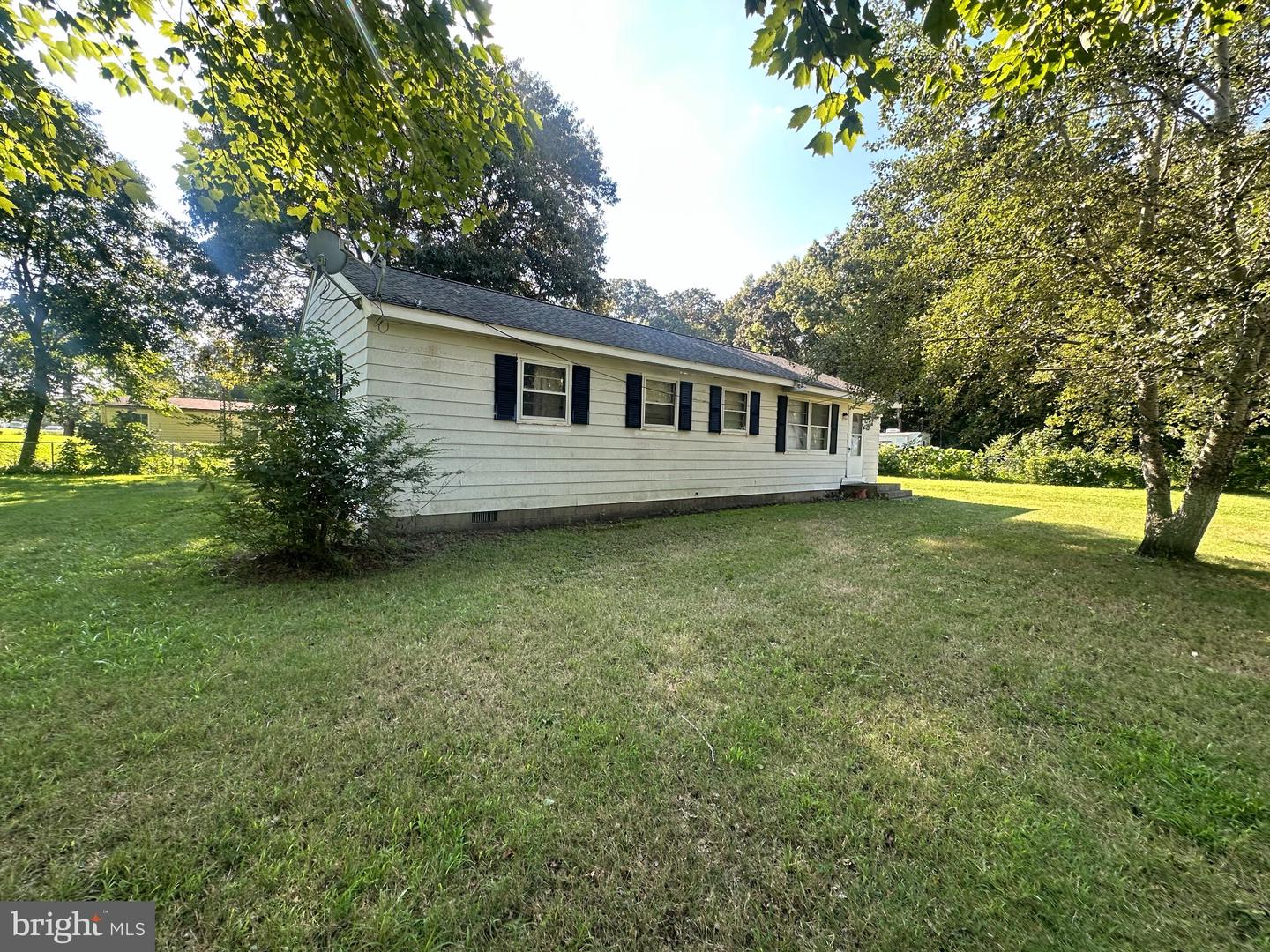 14468 Broad Avenue Property Photo 3