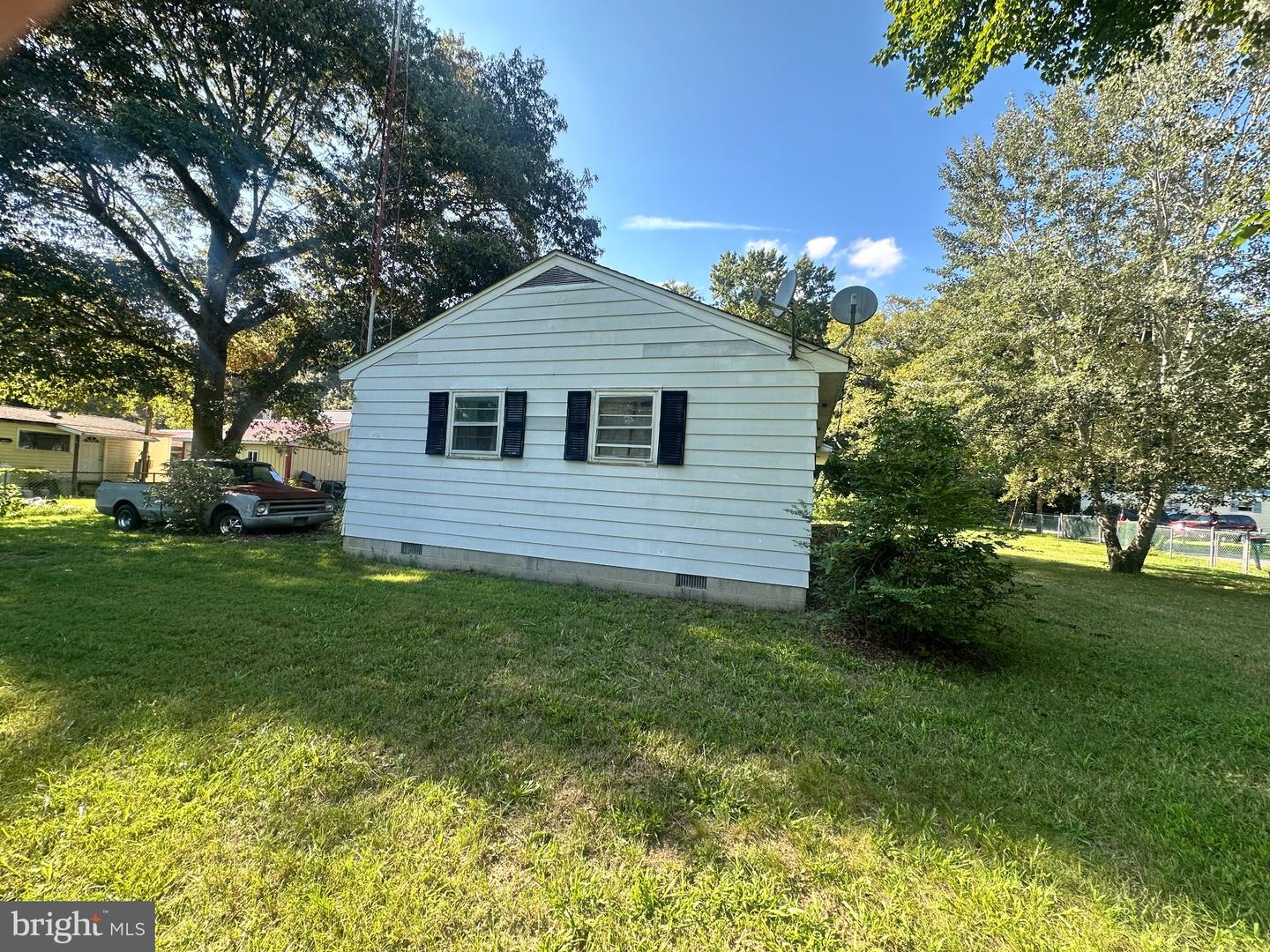 14468 Broad Avenue Property Photo 4