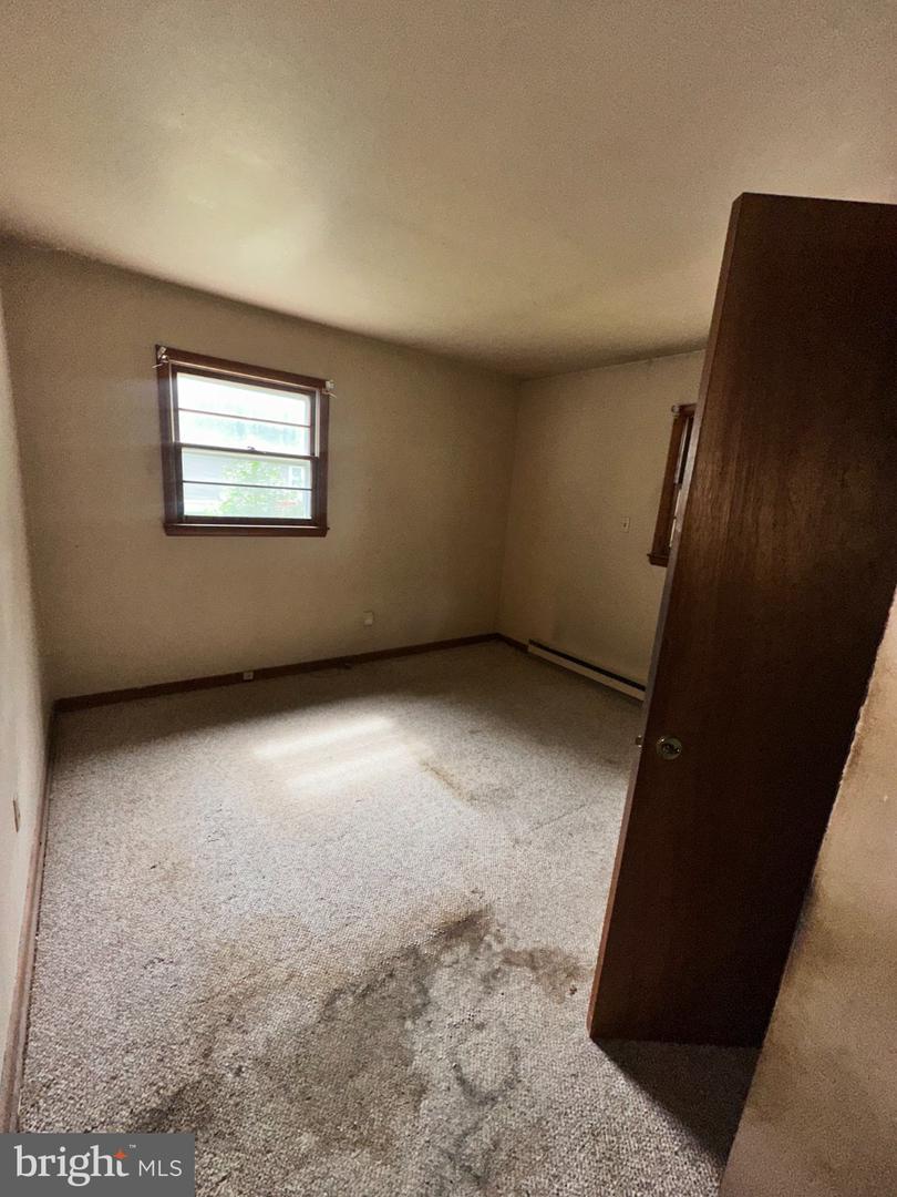 14468 Broad Avenue Property Photo 23
