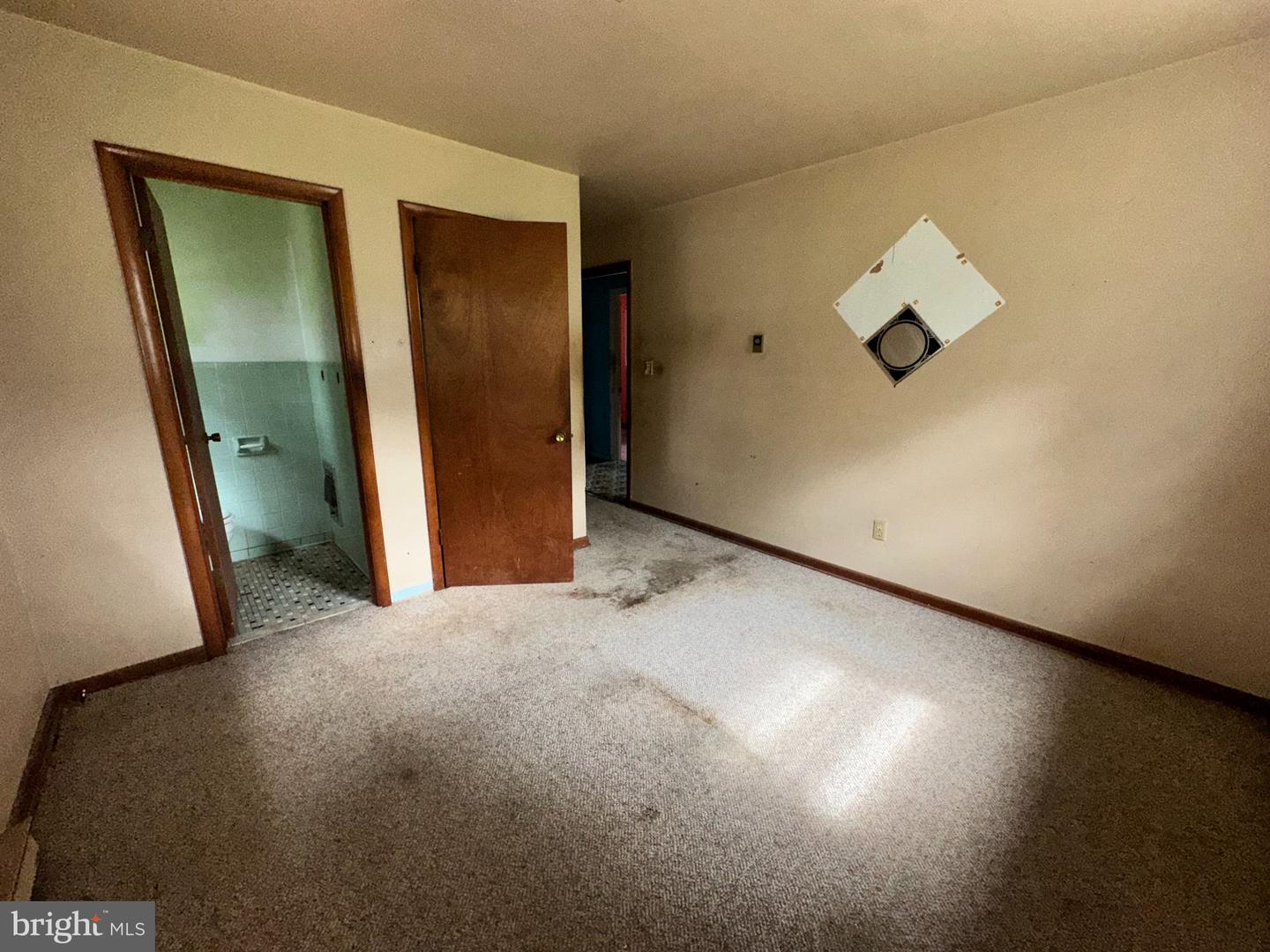 14468 Broad Avenue Property Photo 24