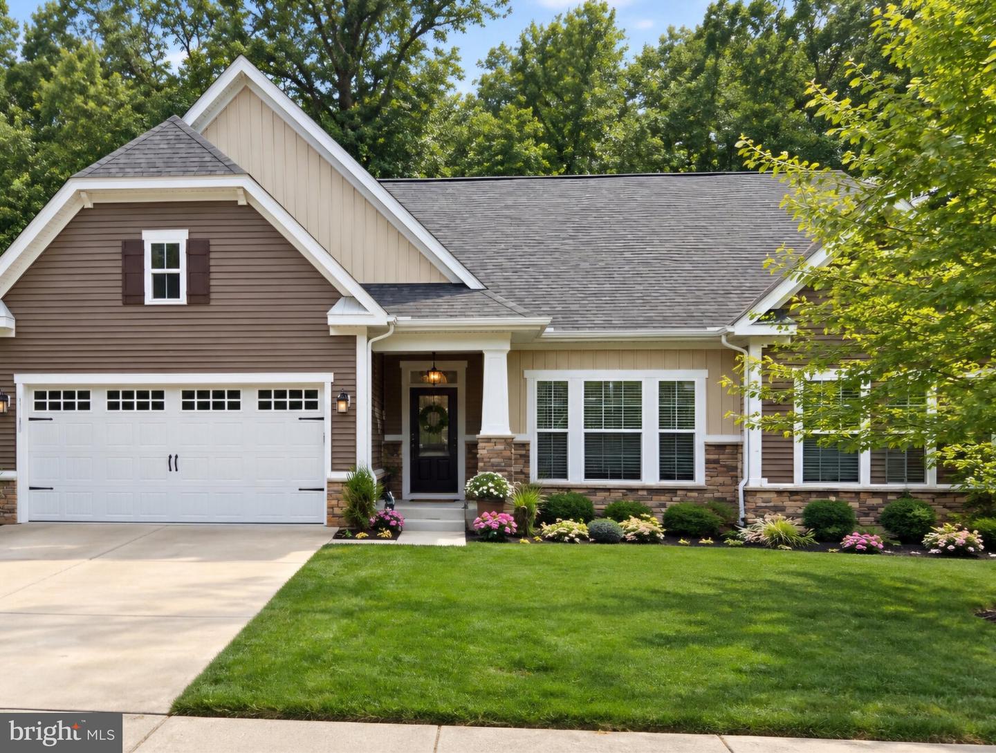 31124 Barefoot Cir Property Photo 1